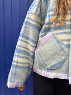 Veste upcyclée  en couverture vintage - Pièce unique