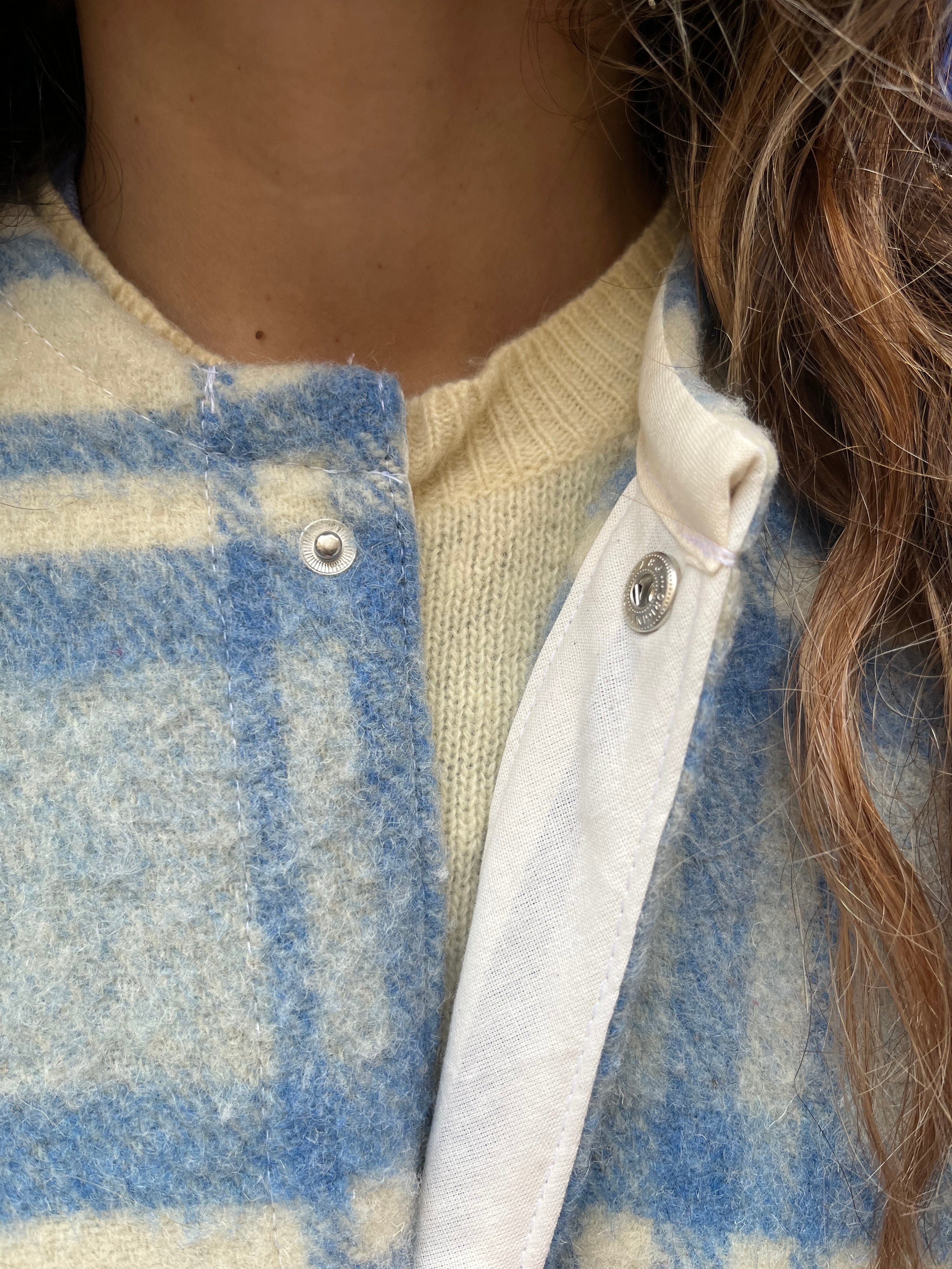 Veste upcyclée  en couverture vintage - Pièce unique