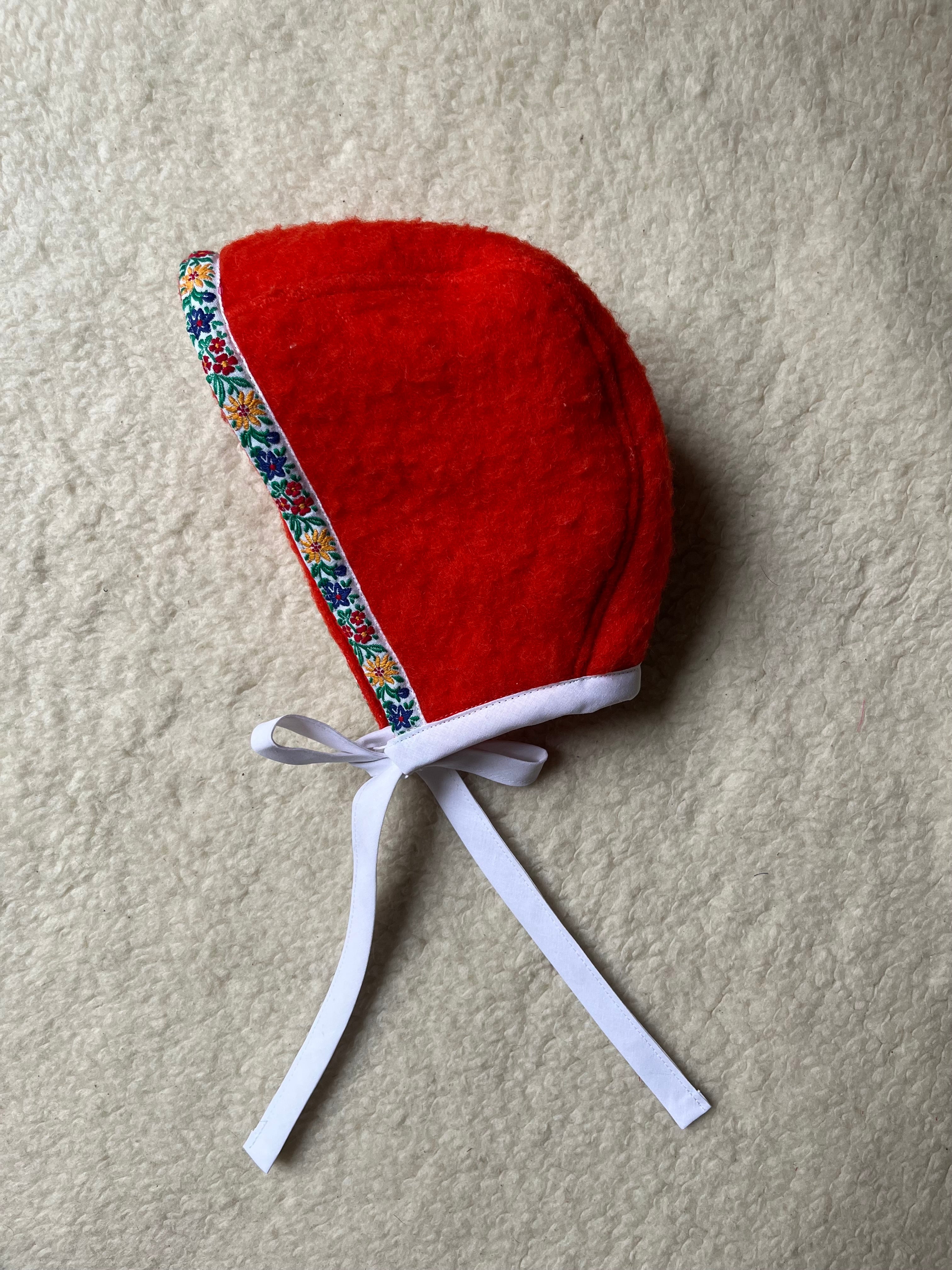 Béguin uni adulte upcyclé en laine – Pièce unique