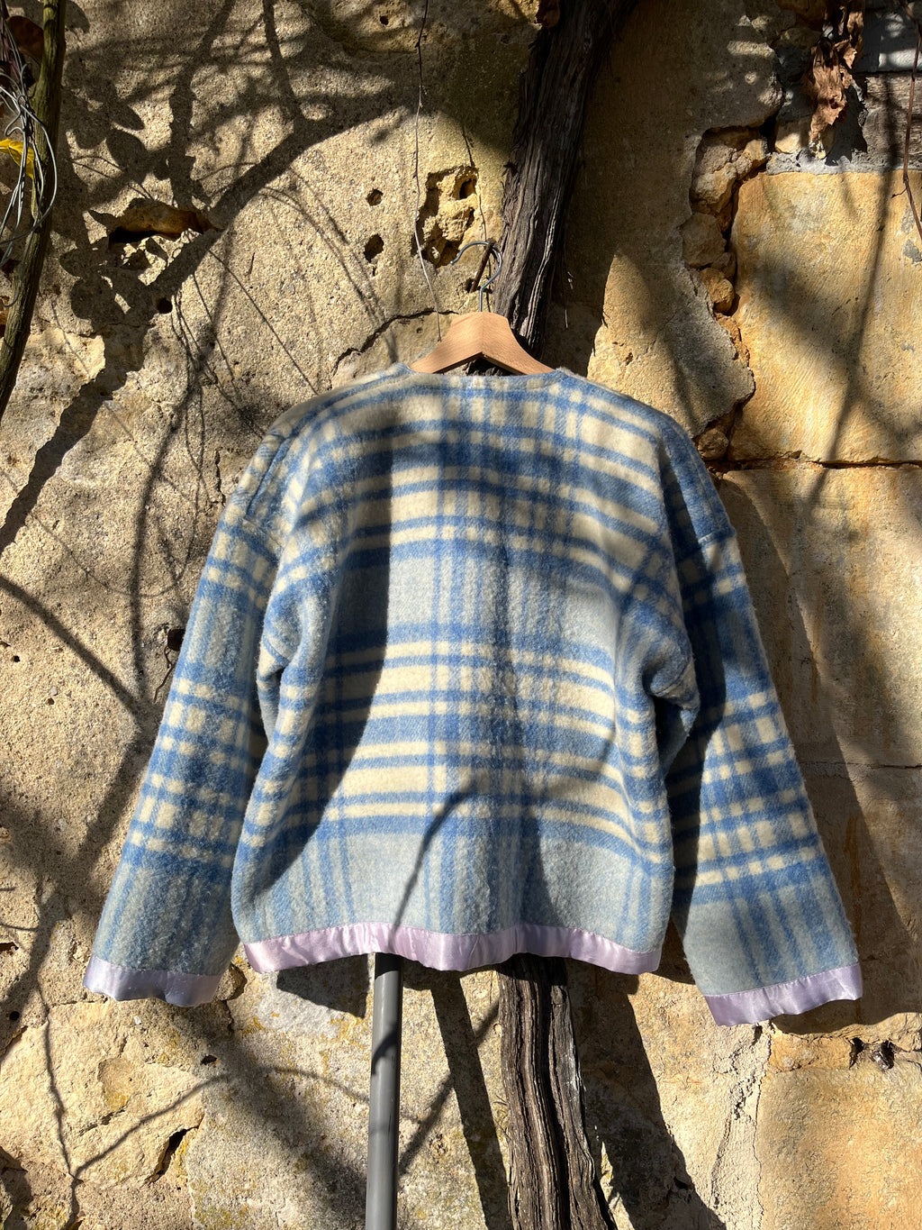 Veste upcyclée  en couverture vintage - Pièce unique