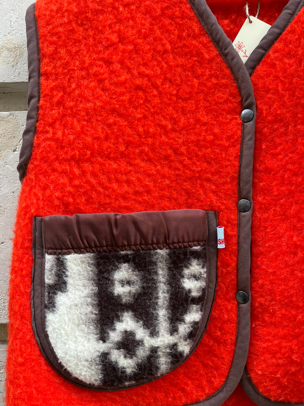 Veste sans manches laine rouge et marron - Pièce unique