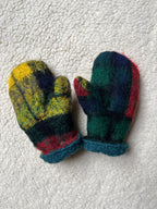 Moufles upcyclées en mohair tartan