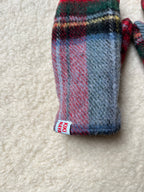 Moufles upcyclées en laine à carreaux tartan