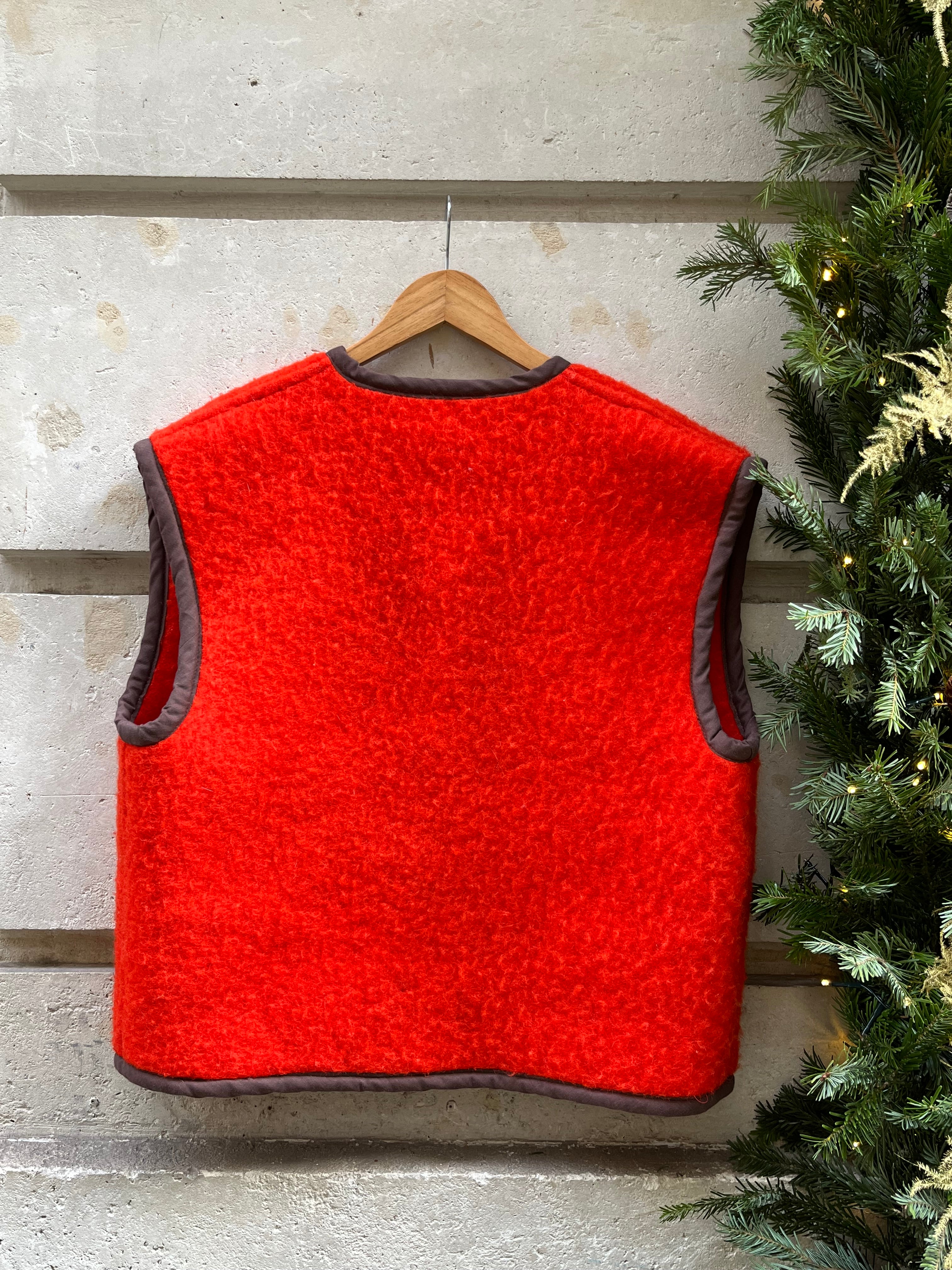 Veste sans manches laine rouge et marron - Pièce unique