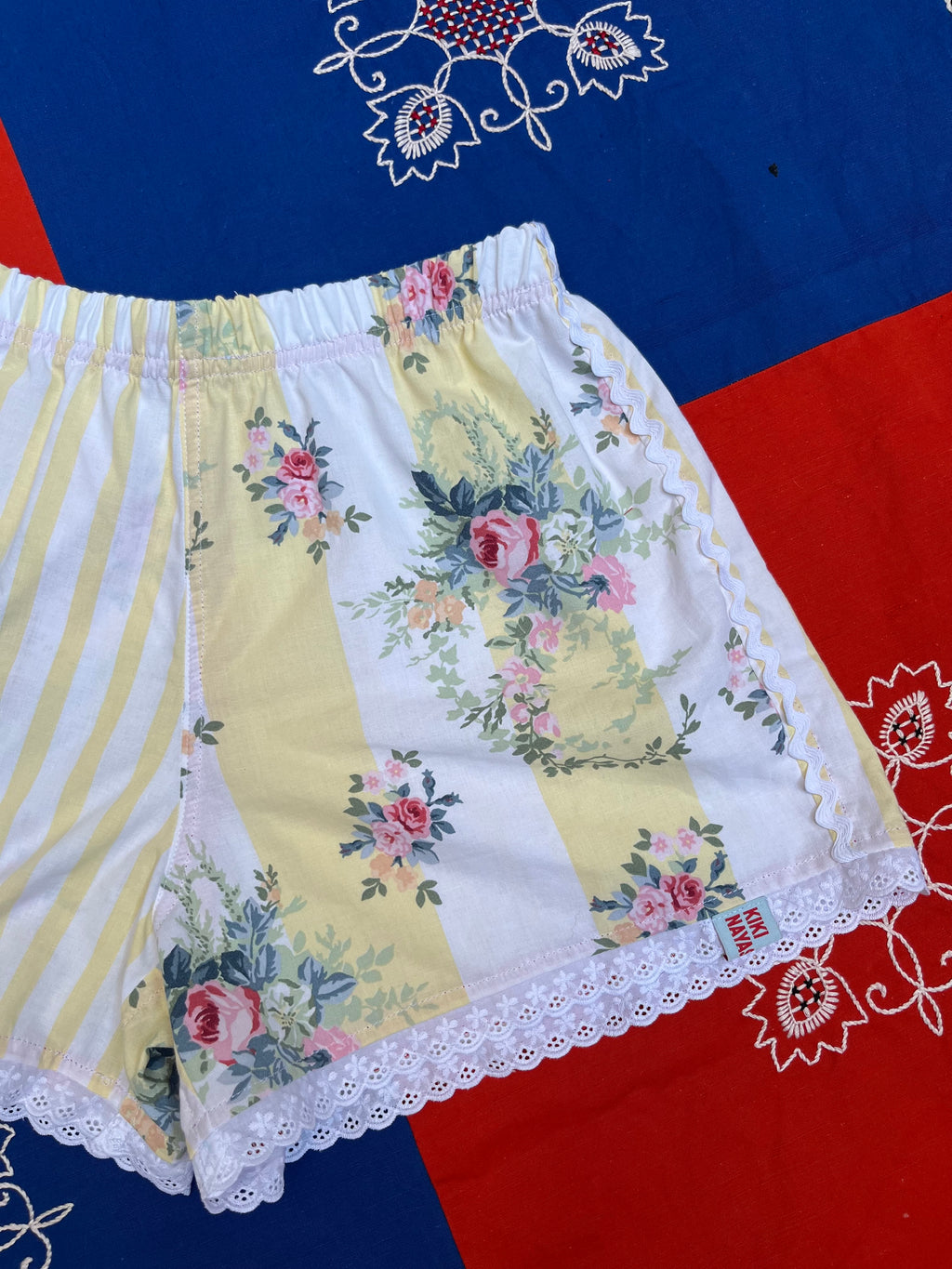 Mini Short rayures fleurs  – Pièce Unique