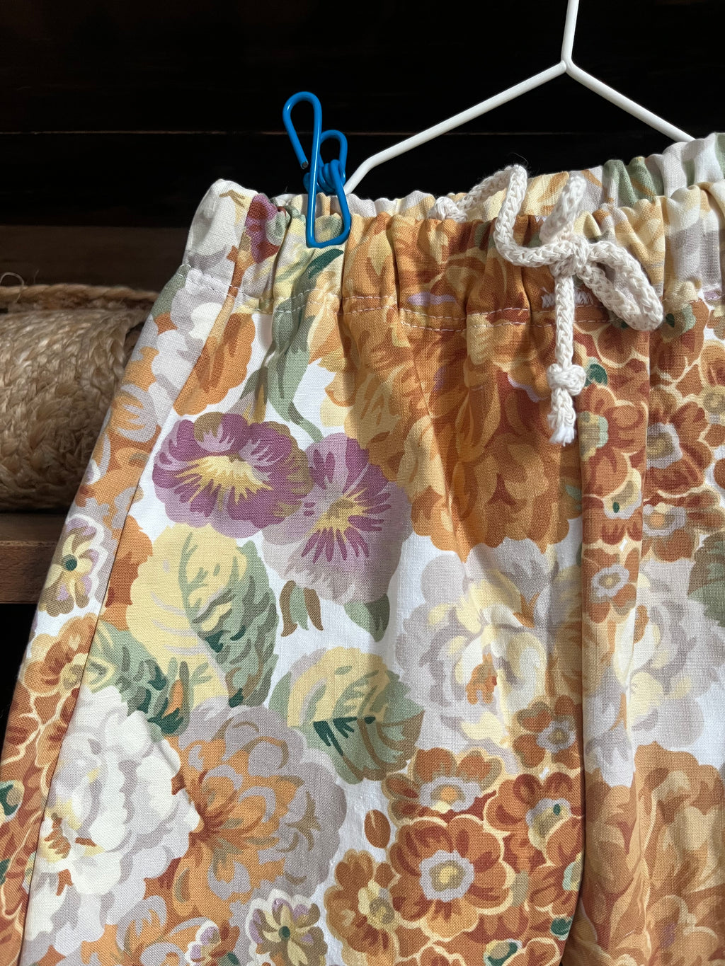 Pantalon enfant à fleurs