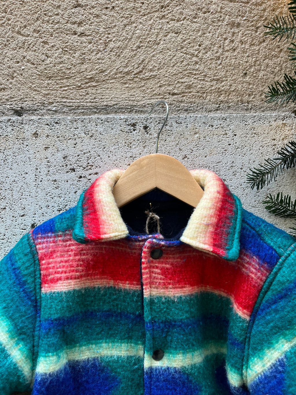 Veste upcyclée verte et rouge doublure polaire