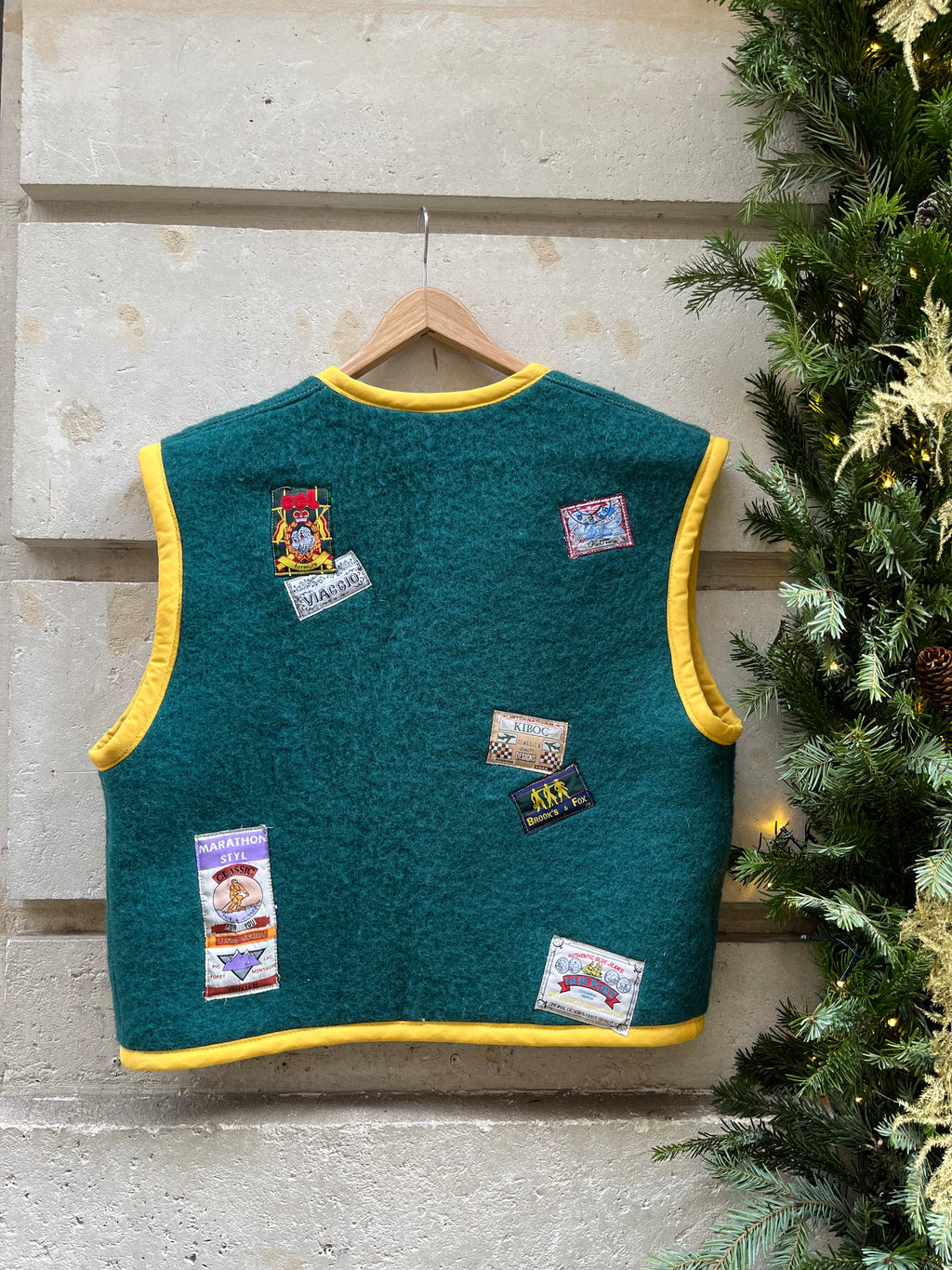 Veste sans manches laine patchs vintage  - Pièce unique