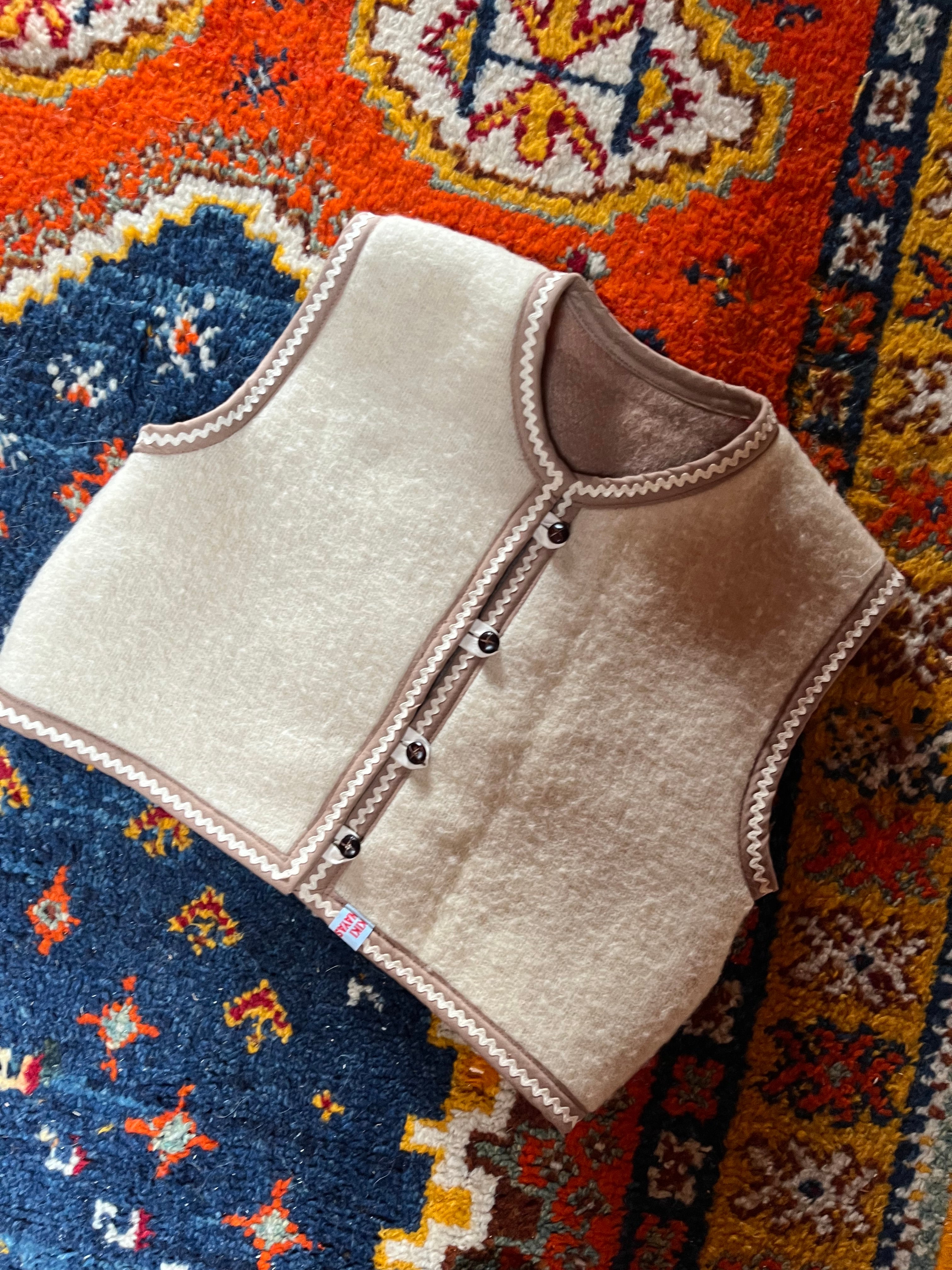 Boléro upcyclée en laine crème- Pièce unique