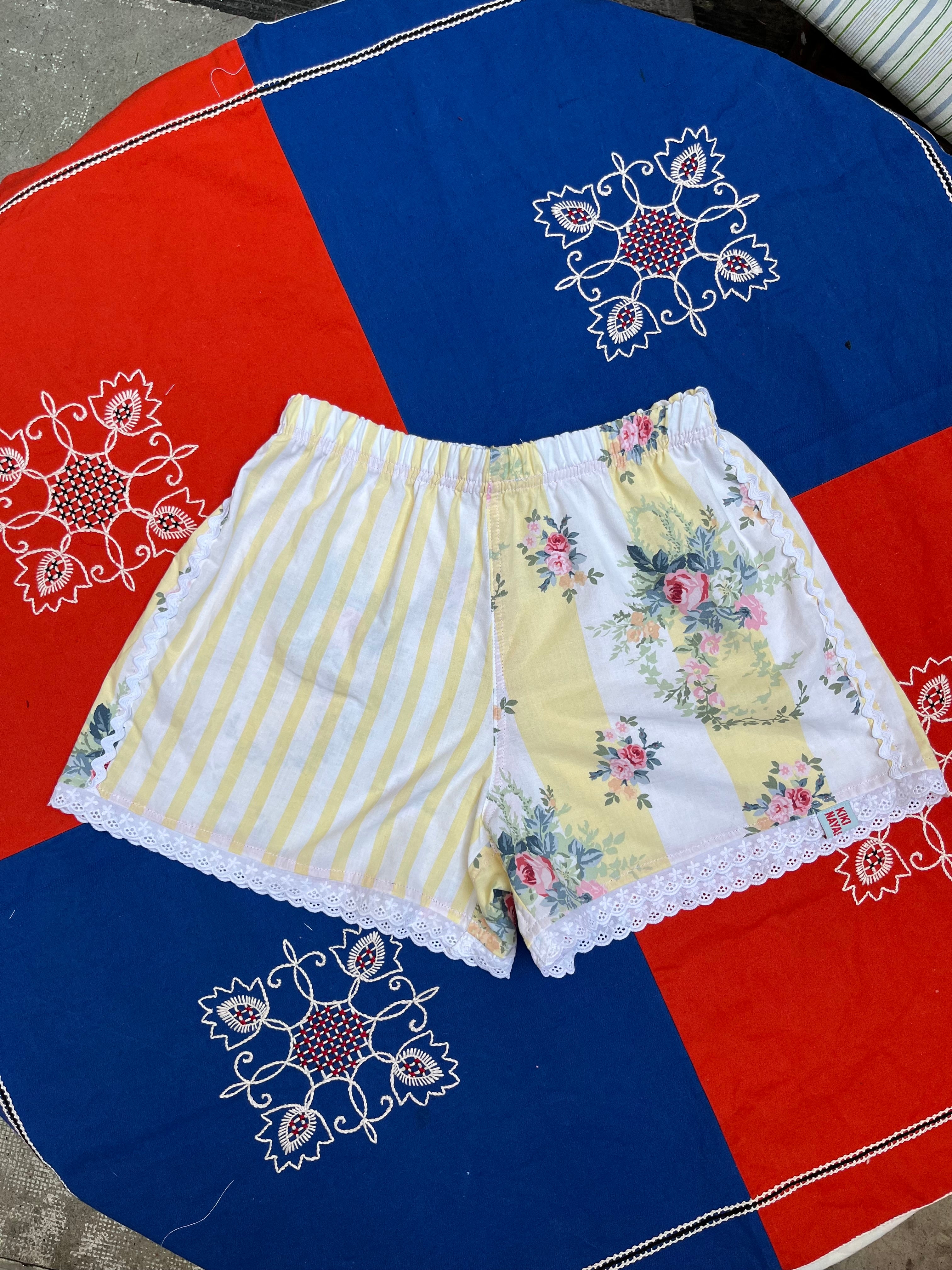 Mini Short rayures fleurs  – Pièce Unique