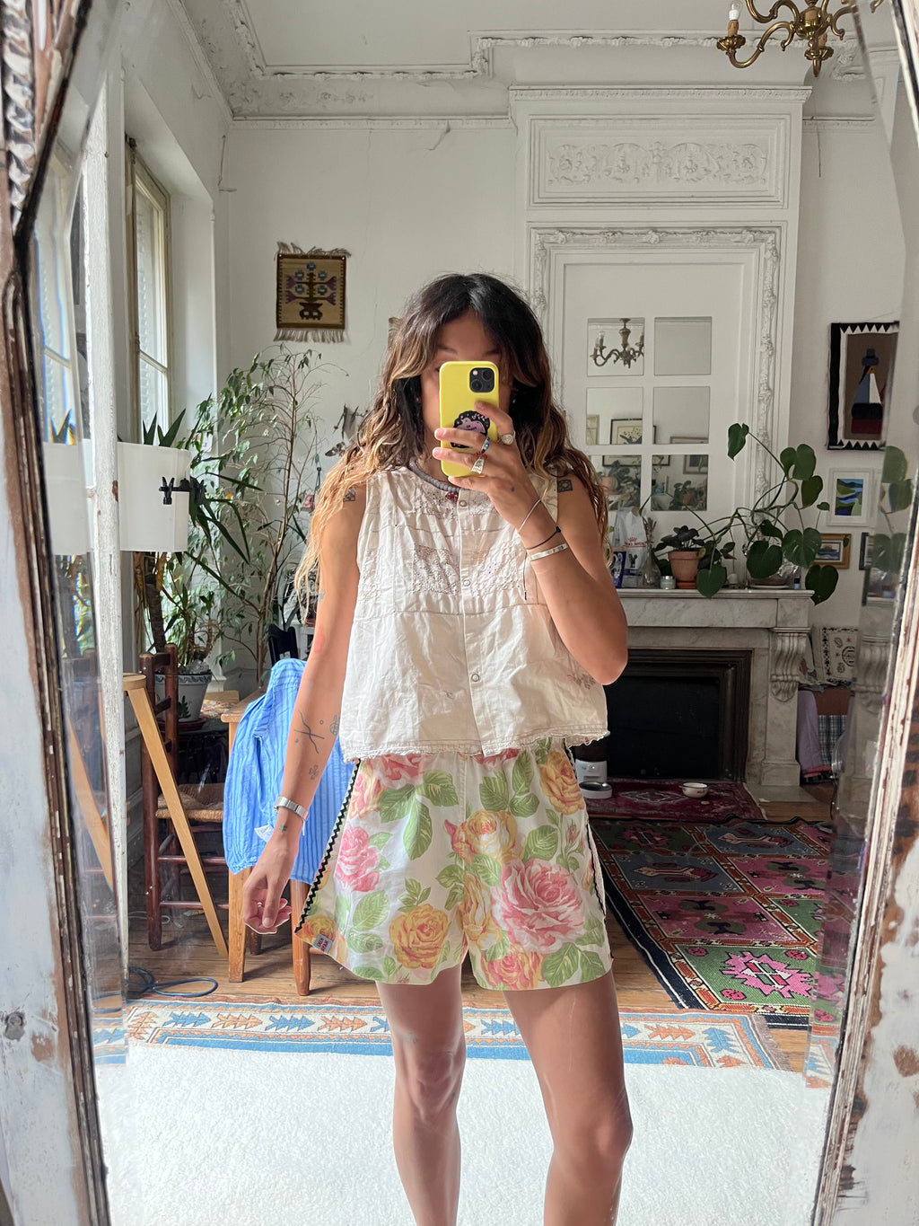 Mini Short fleurs dentelle  – Pièce Unique