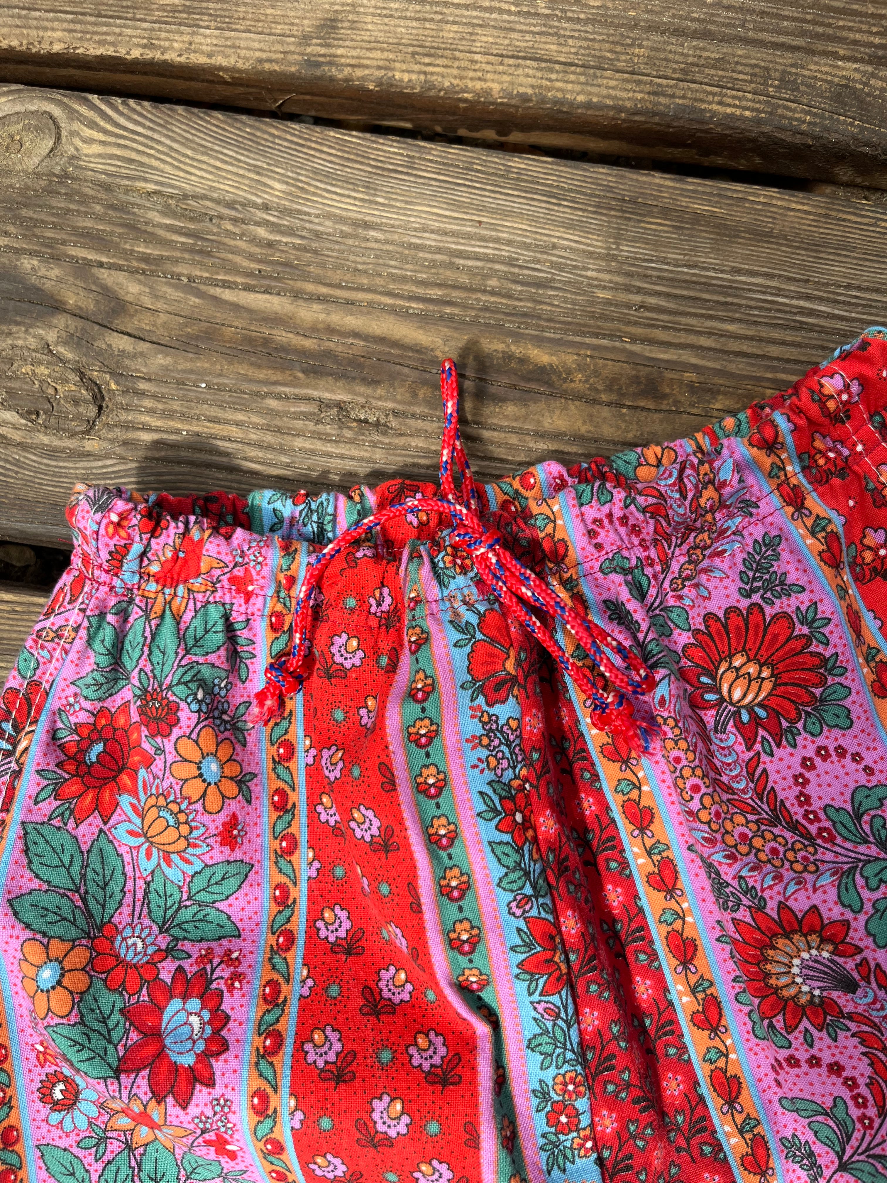 Pantalon enfant à fleurs