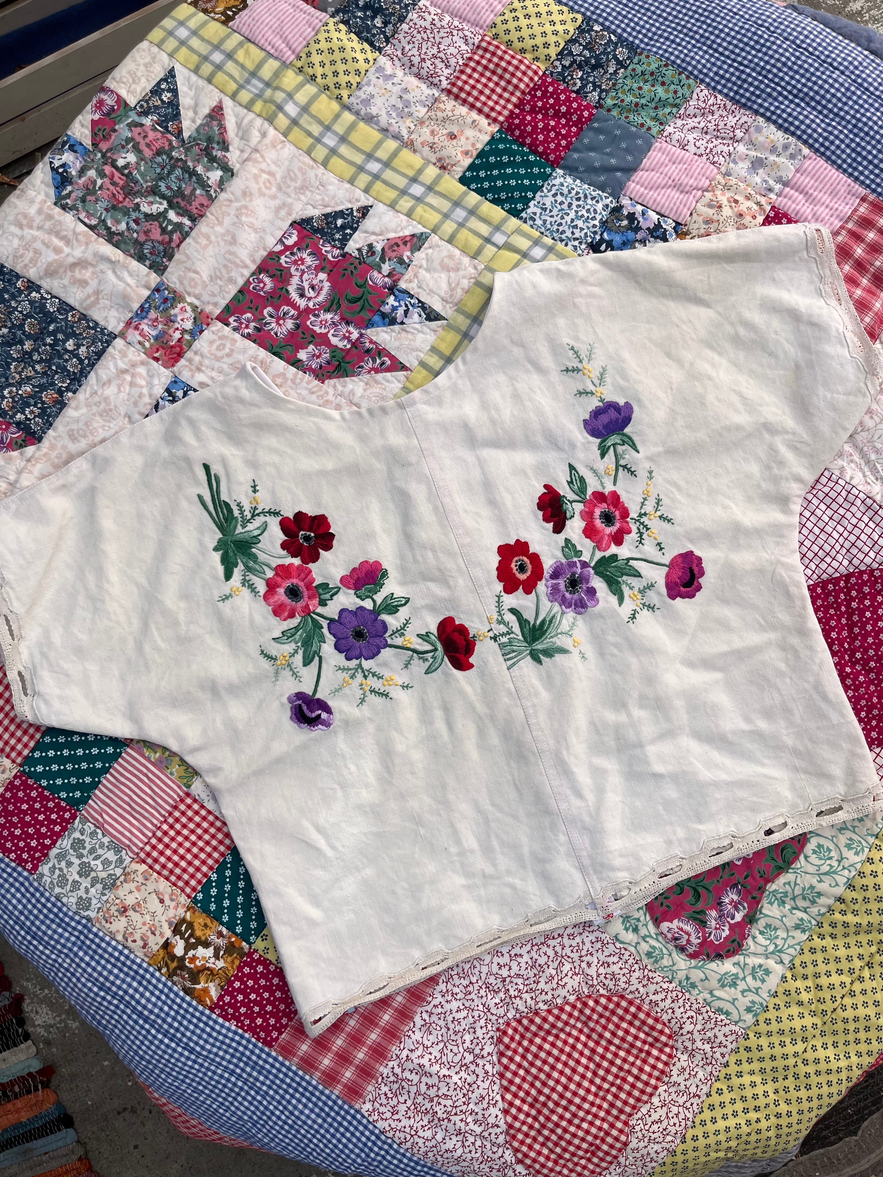 Blouse lin brodé - Pièce unique