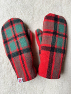 Moufles upcyclées en laine à carreaux tartan