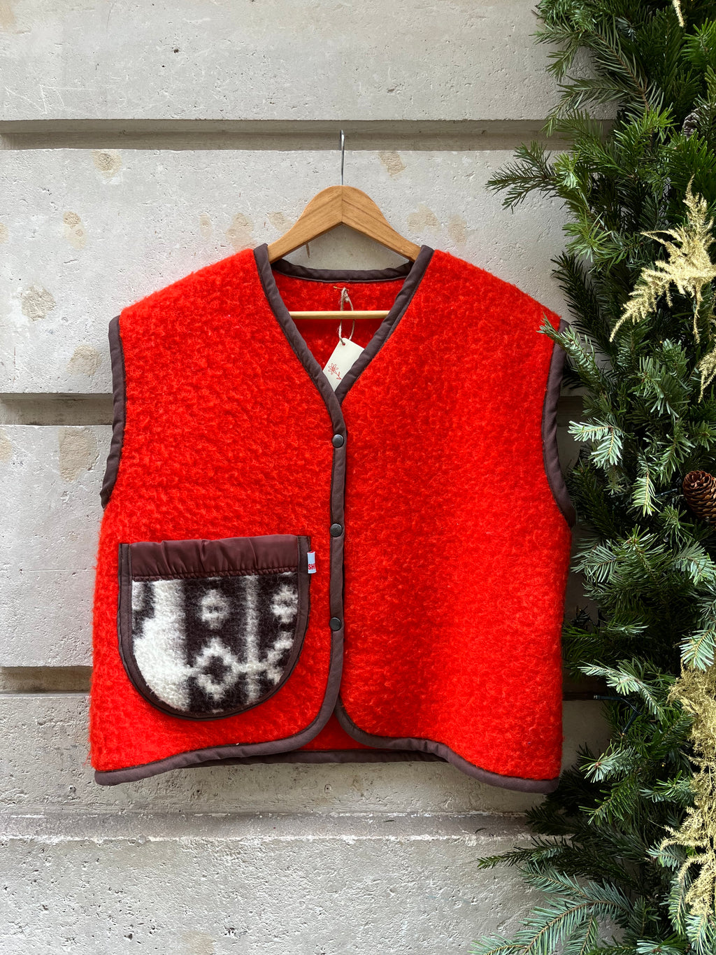 Veste sans manches laine rouge et marron - Pièce unique