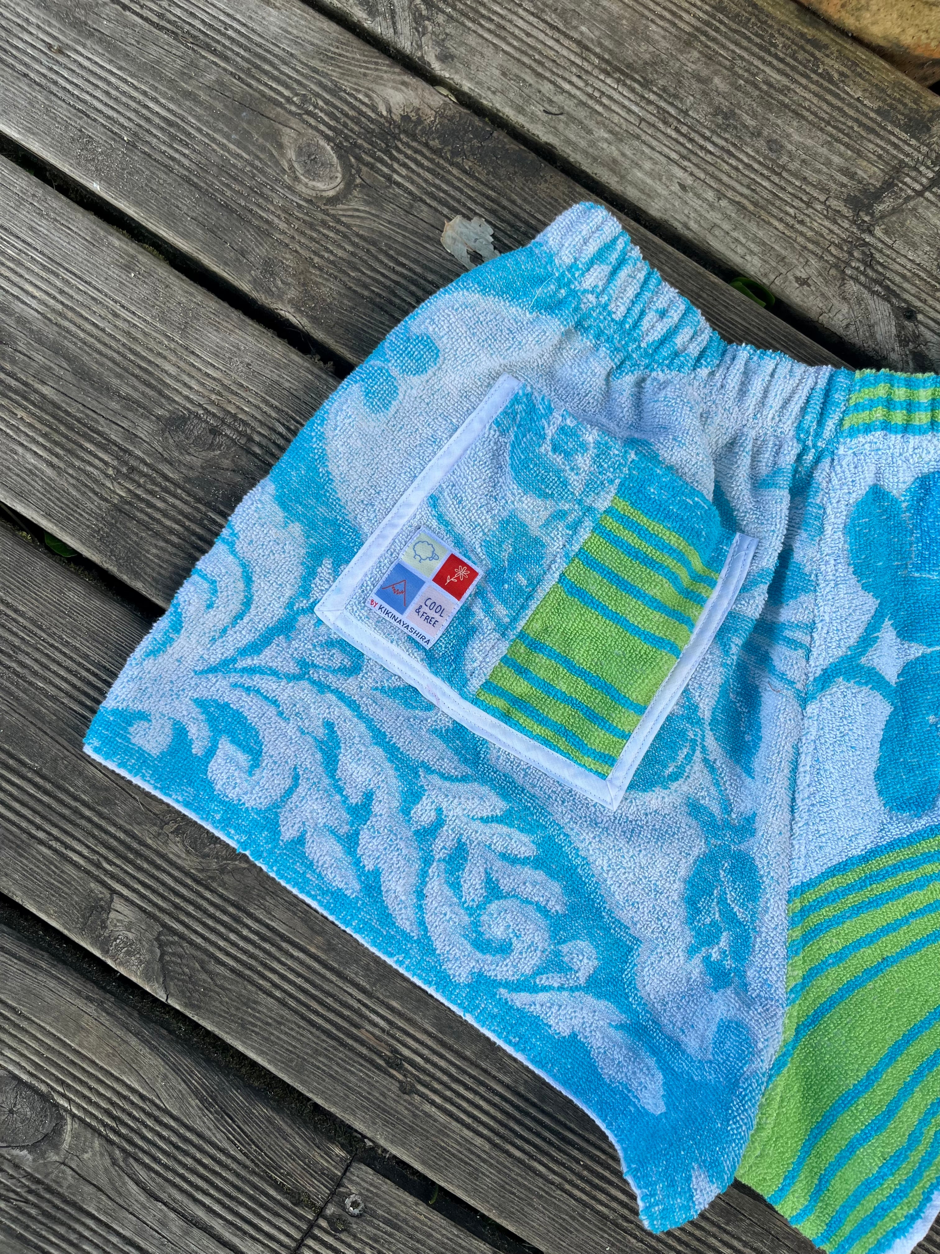 Mini Short Éponge Vintage – Pièce Unique