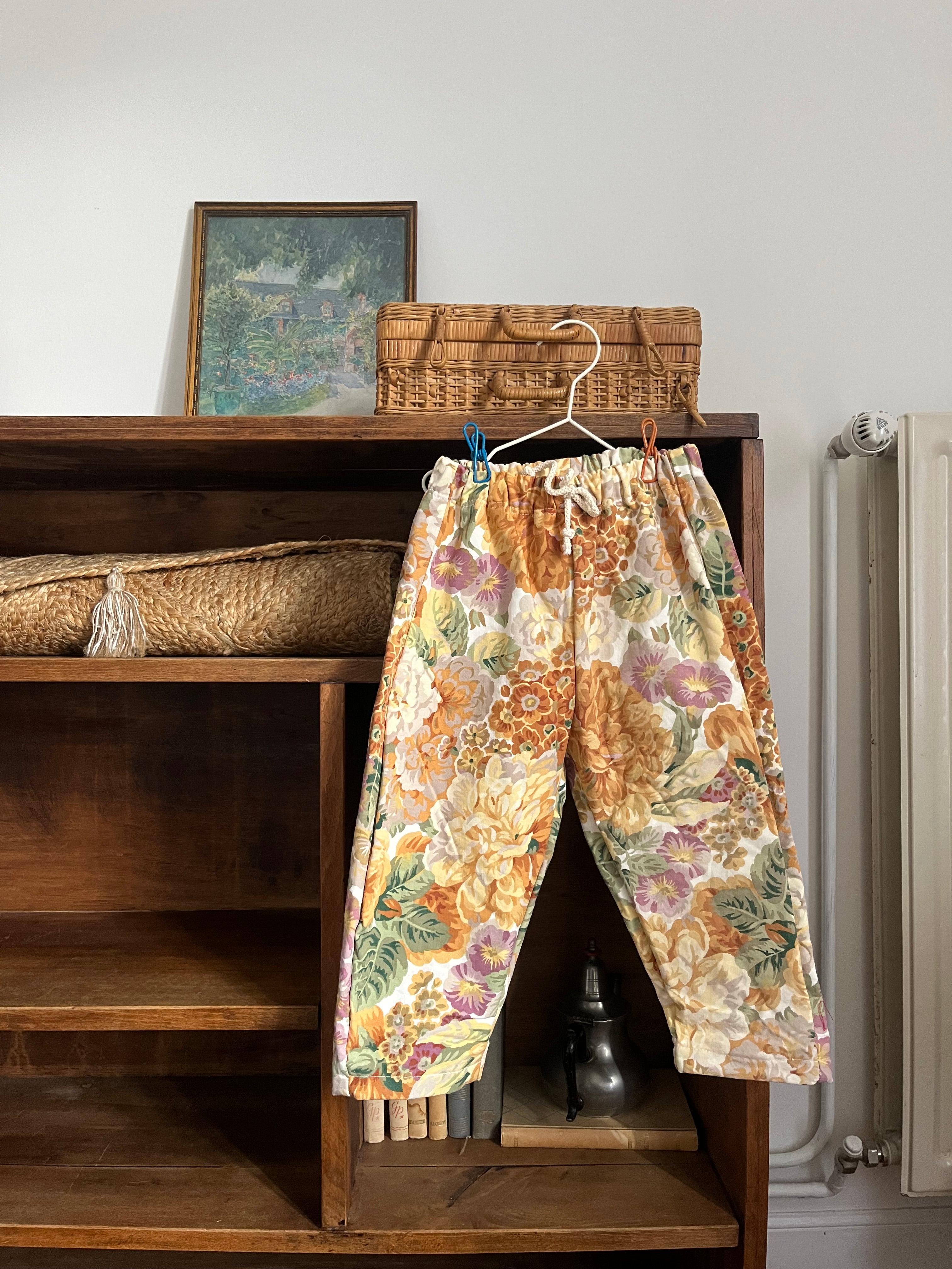Pantalon enfant à fleurs