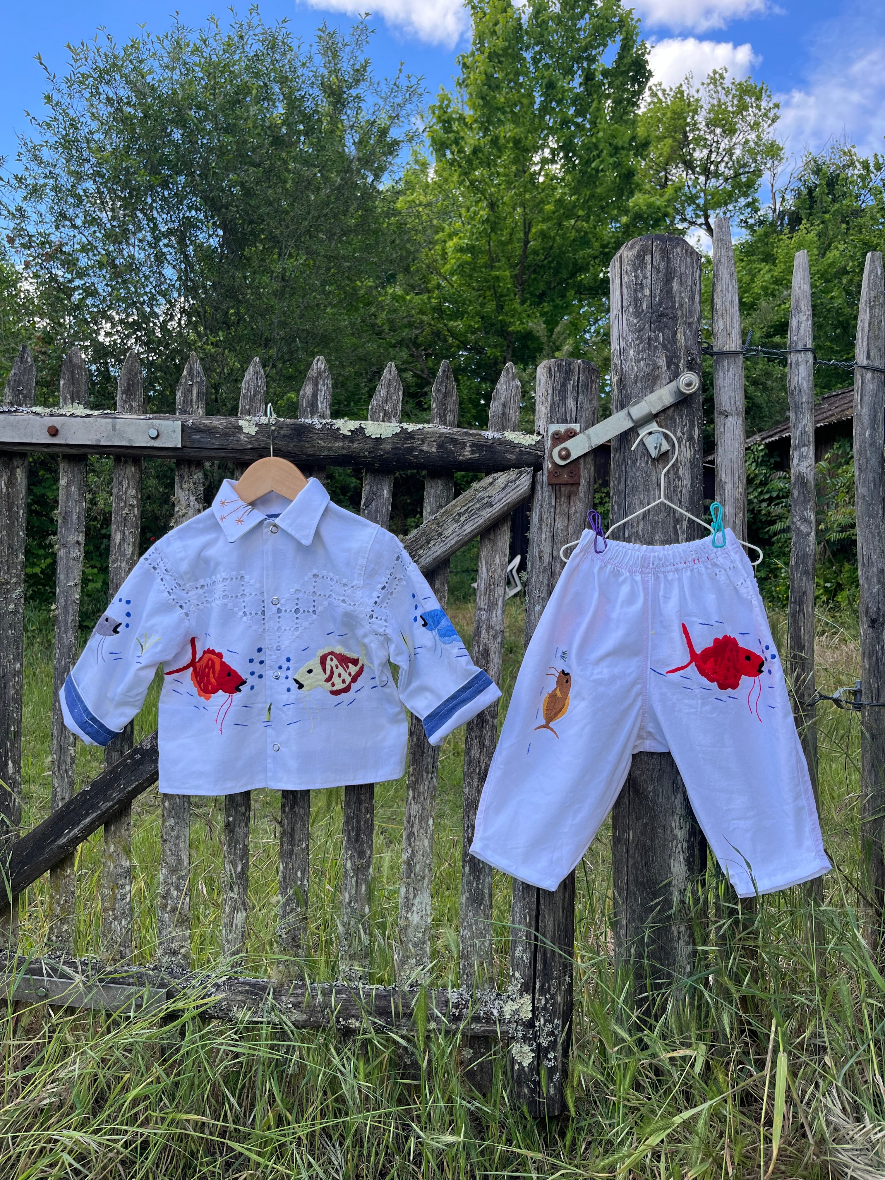 Ensemble brodé poisson enfant