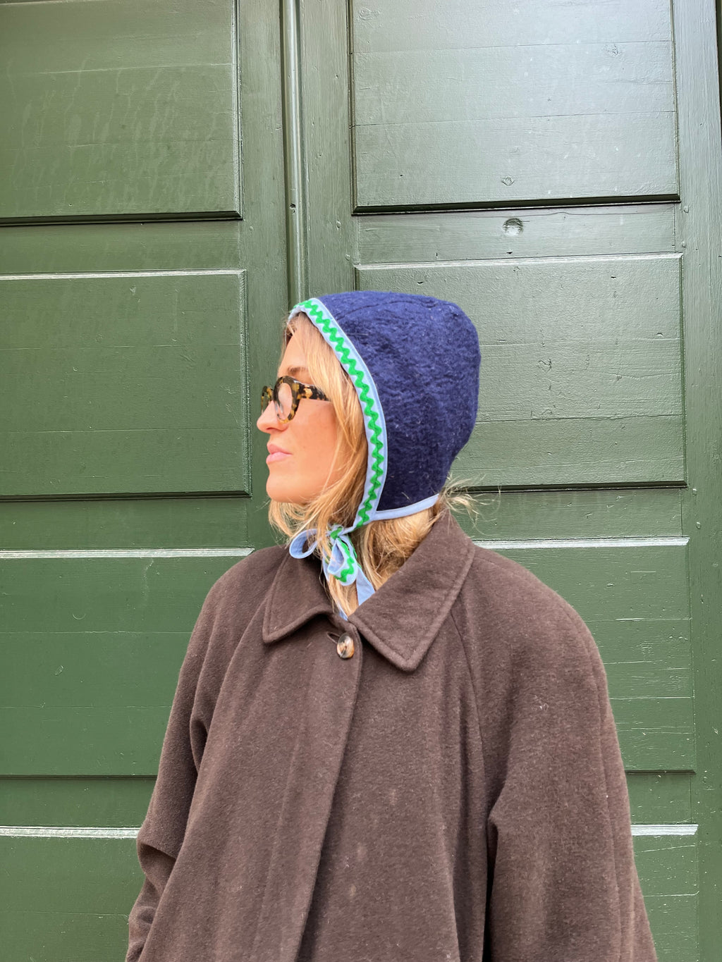 Béguin uni adulte upcyclé en laine – Pièce unique