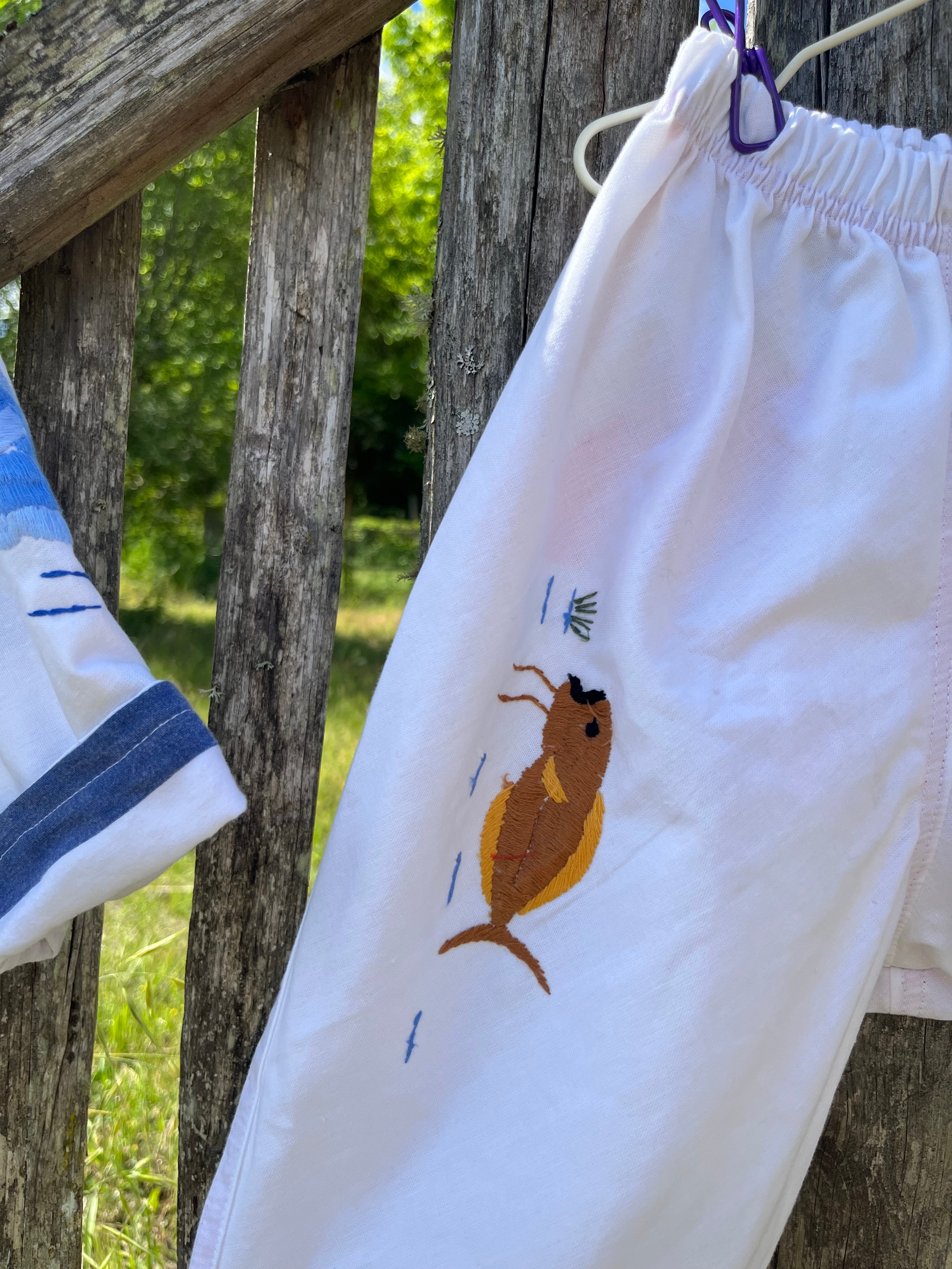 Ensemble brodé poisson enfant