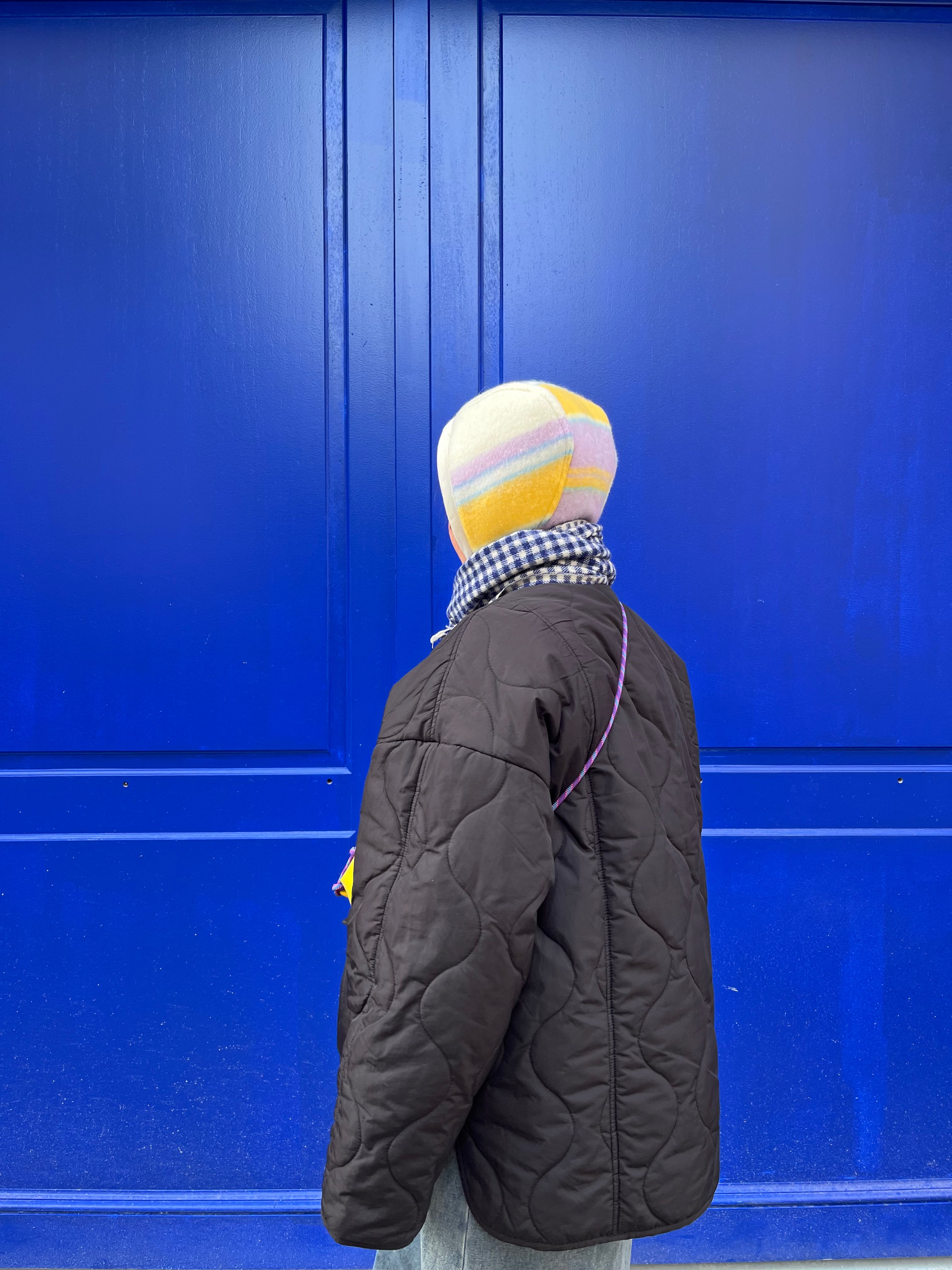 Béguin à rayures adulte upcyclé en laine & polaire – Pièce unique