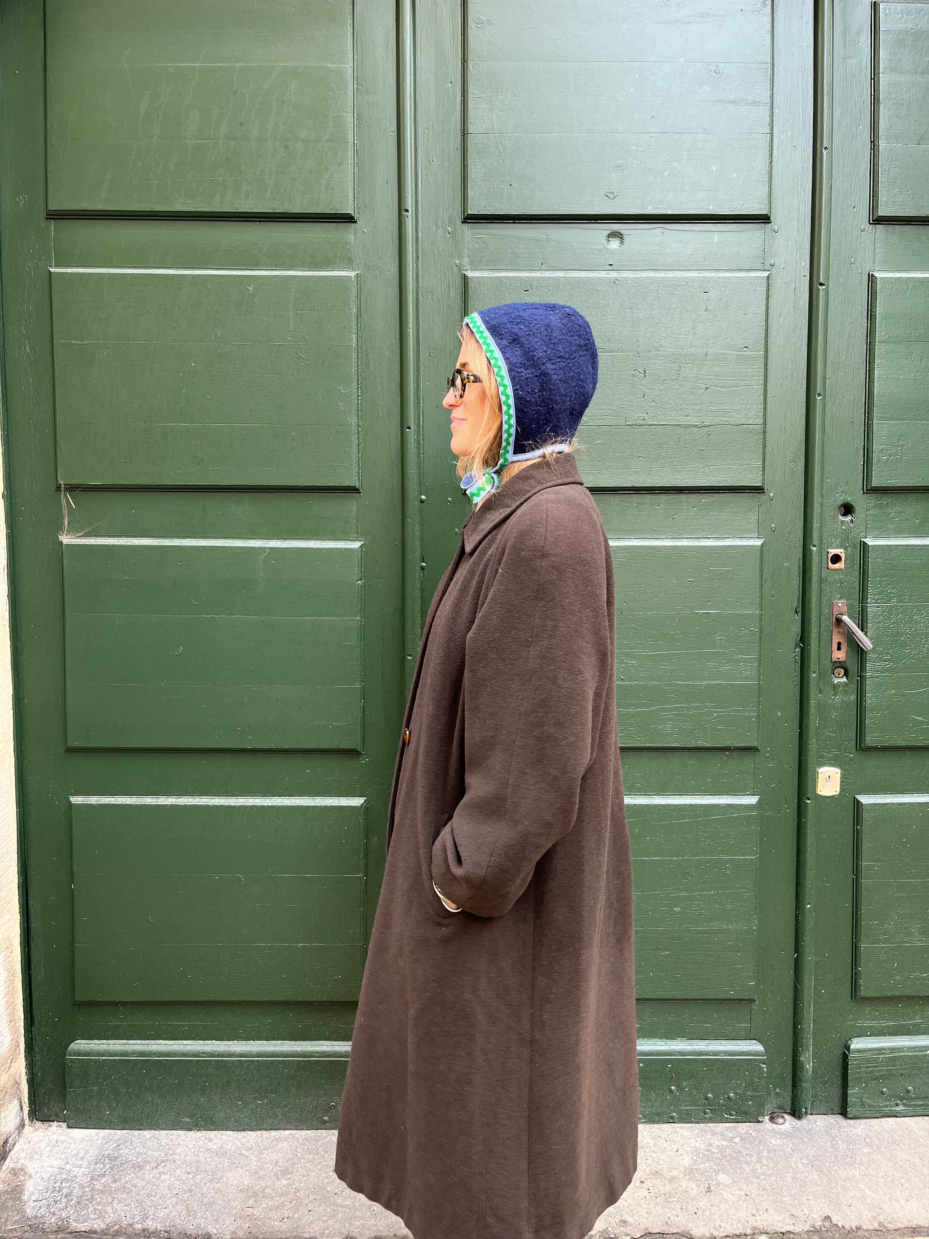 Béguin uni adulte upcyclé en laine – Pièce unique