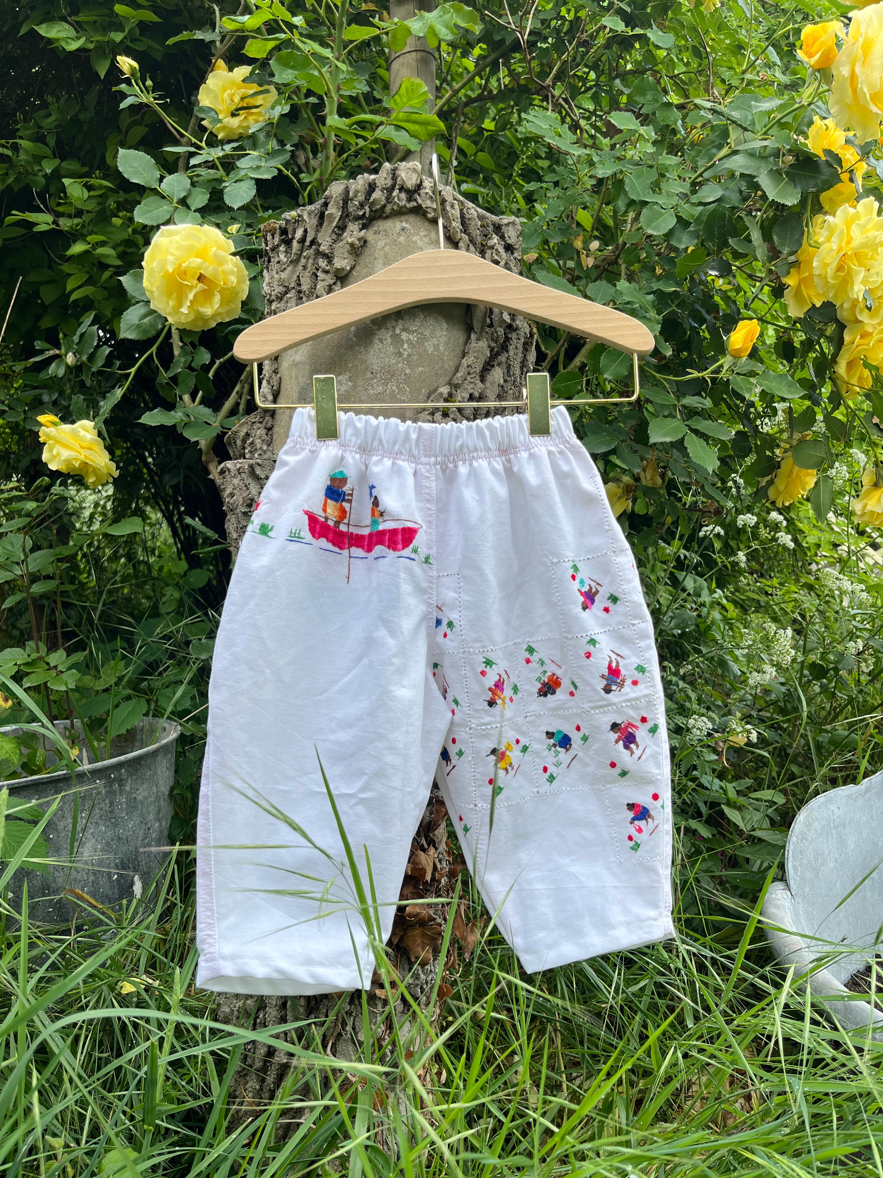 Pantalon enfant brodé