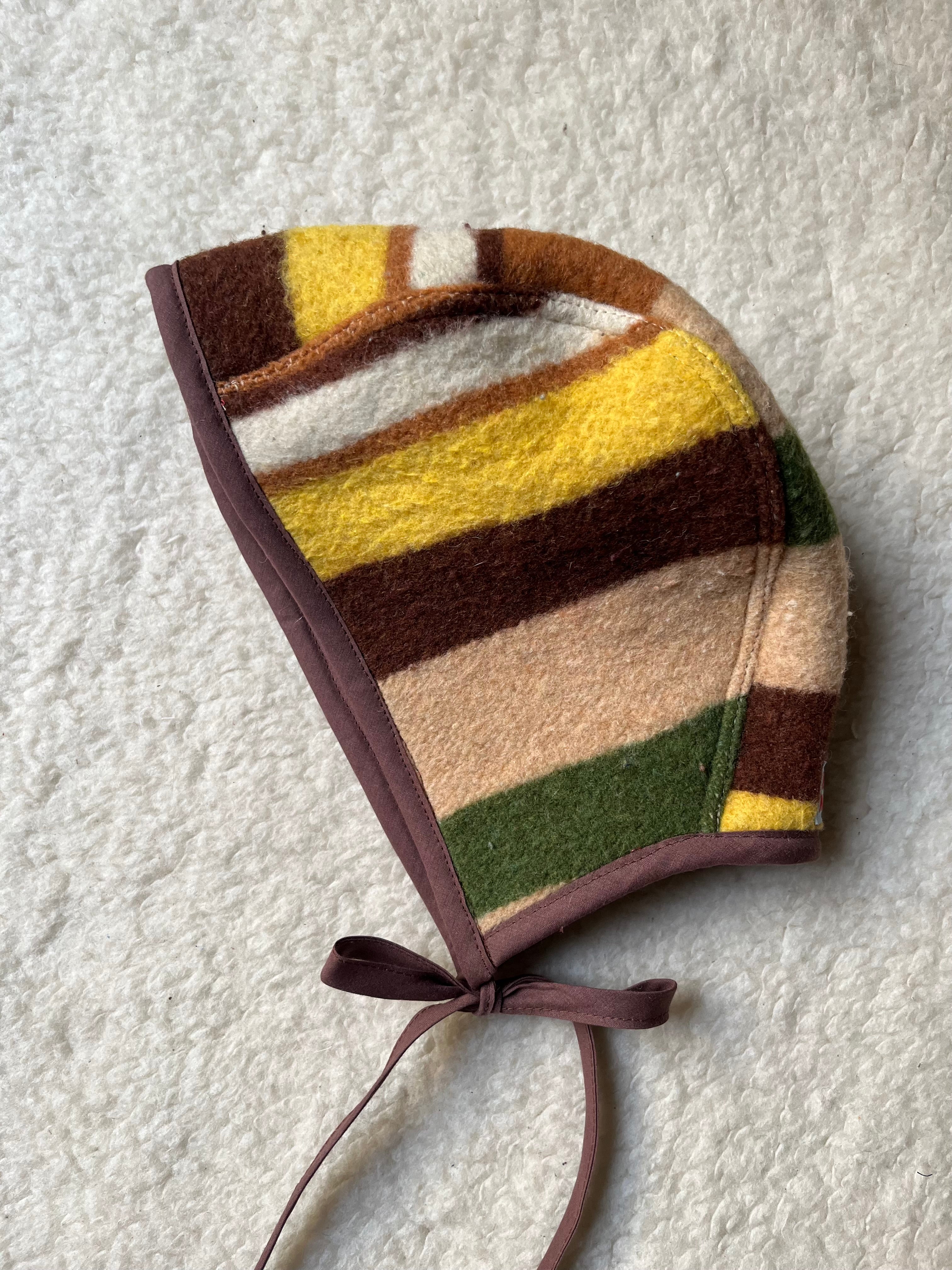 Béguin rayures adulte upcyclé en laine – Pièce unique