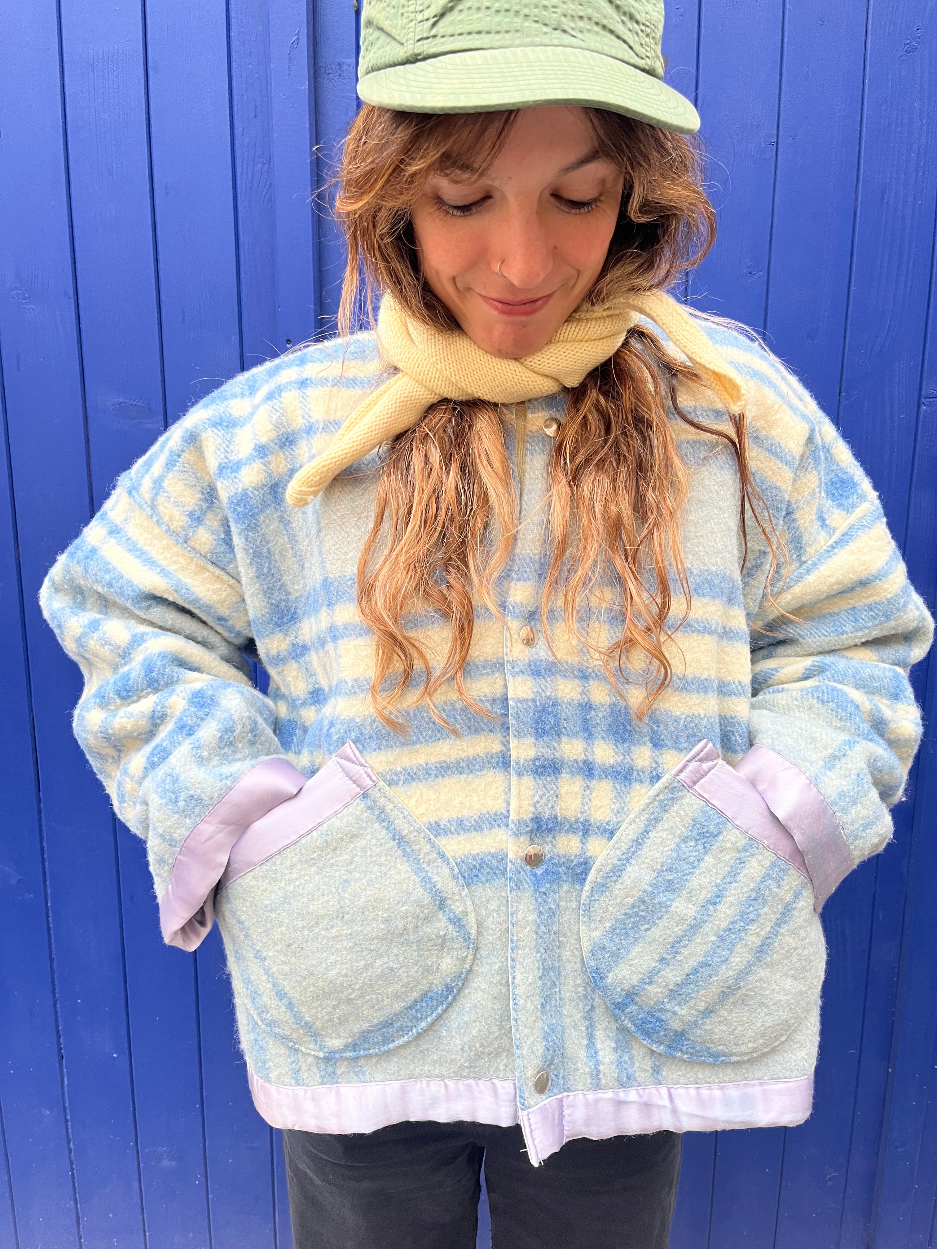Veste upcyclée  en couverture vintage - Pièce unique