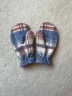 Moufles upcyclées en laine à carreaux