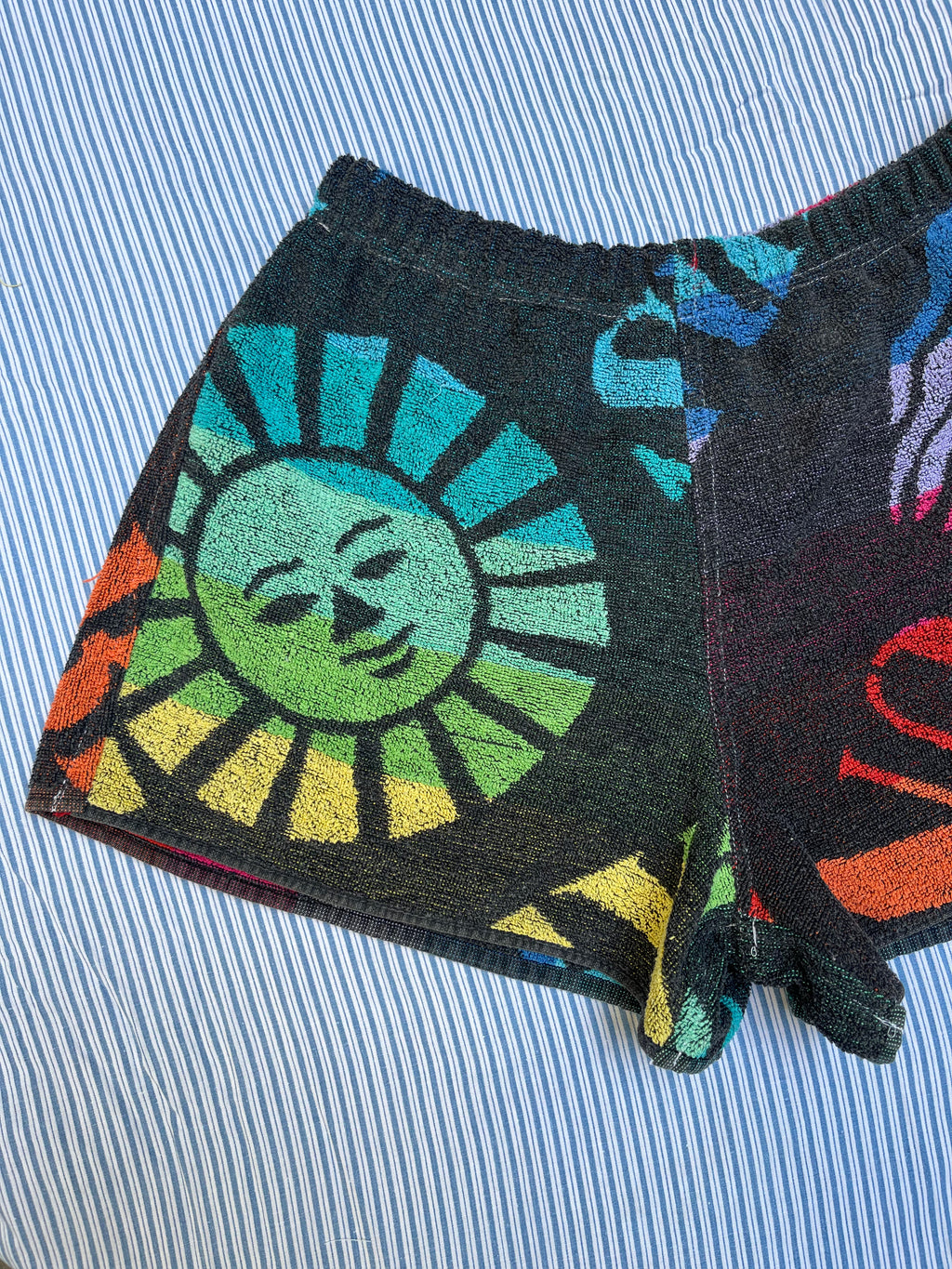 Mini Short éponge vintage   – Pièce Unique