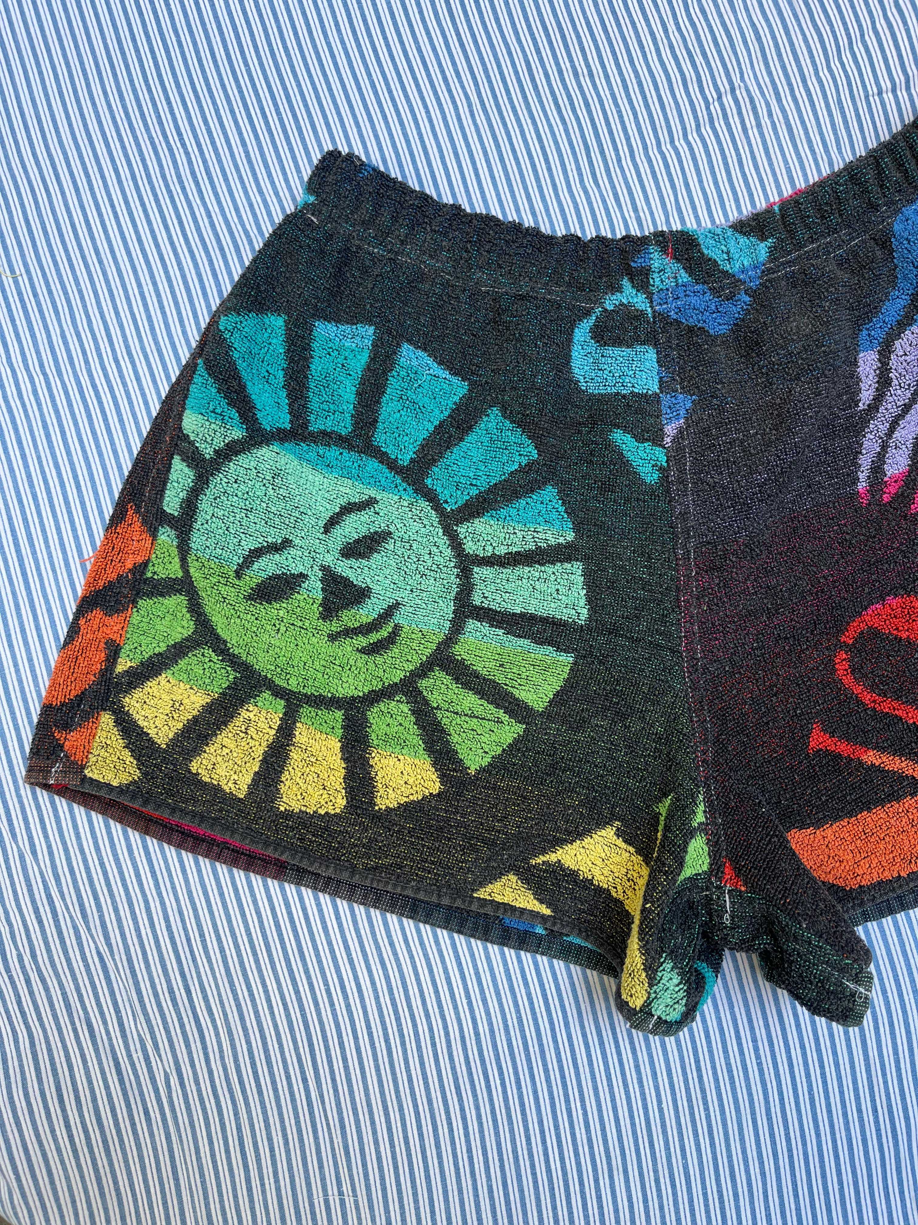 Mini Short éponge vintage   – Pièce Unique