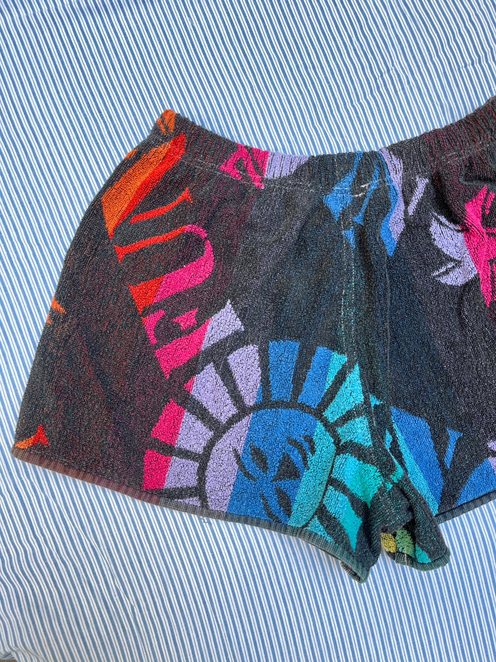 Mini Short éponge vintage   – Pièce Unique