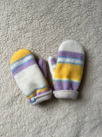 Moufles upcyclées à rayures