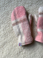 Moufles upcyclées laine à carreaux