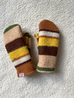 Moufles upcyclées à rayures