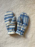 Moufles upcyclées en laine carreaux