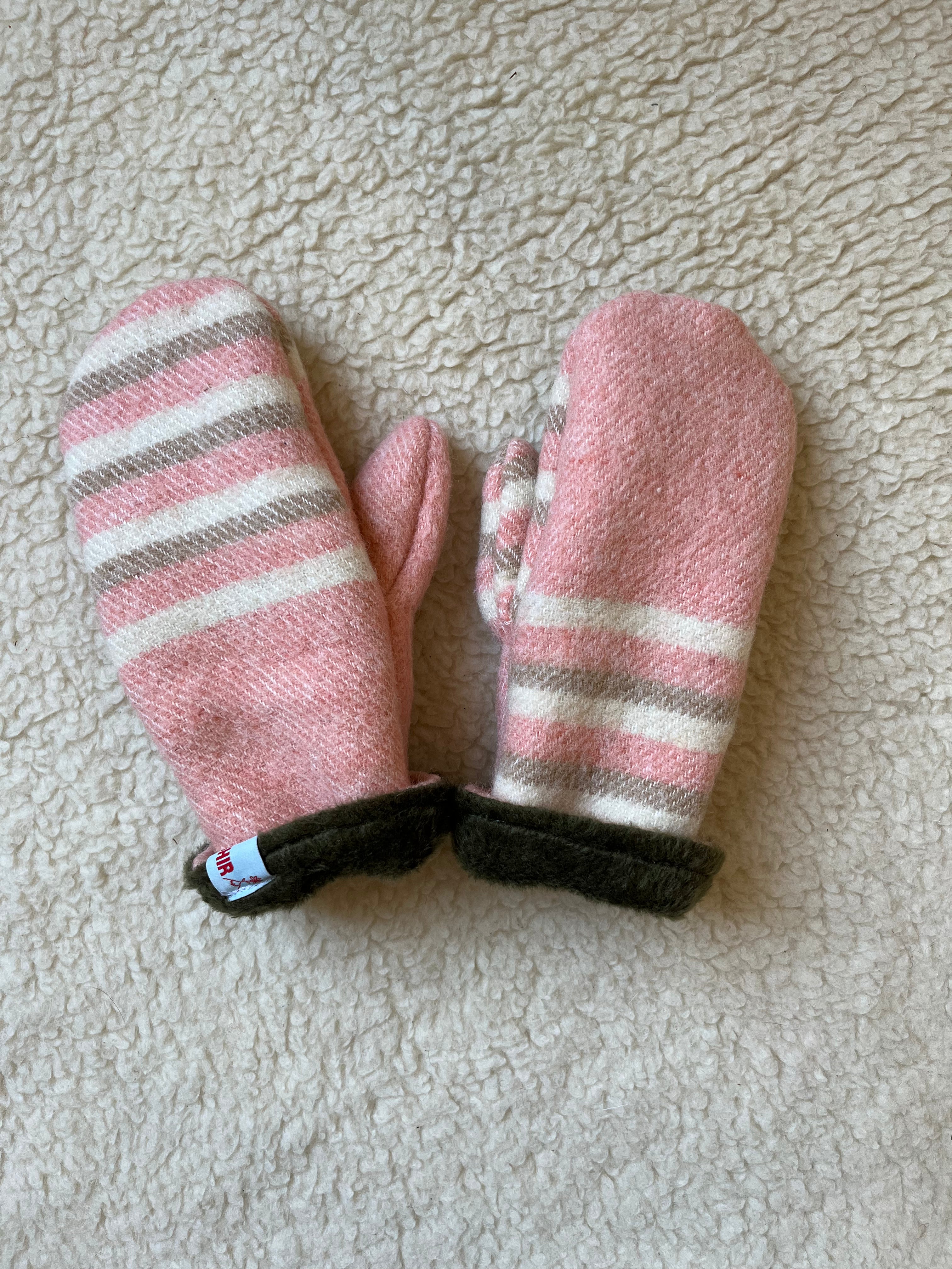 Moufles upcyclées en laine rayures
