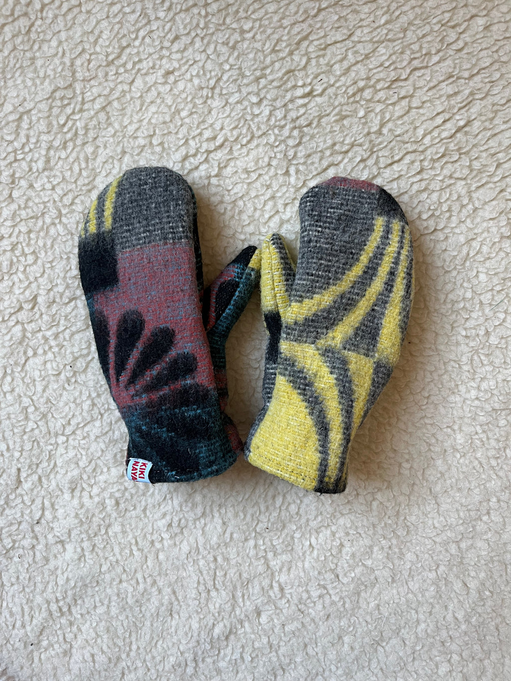 Moufles upcyclées multicolore