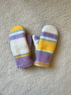 Moufles upcyclées à rayures