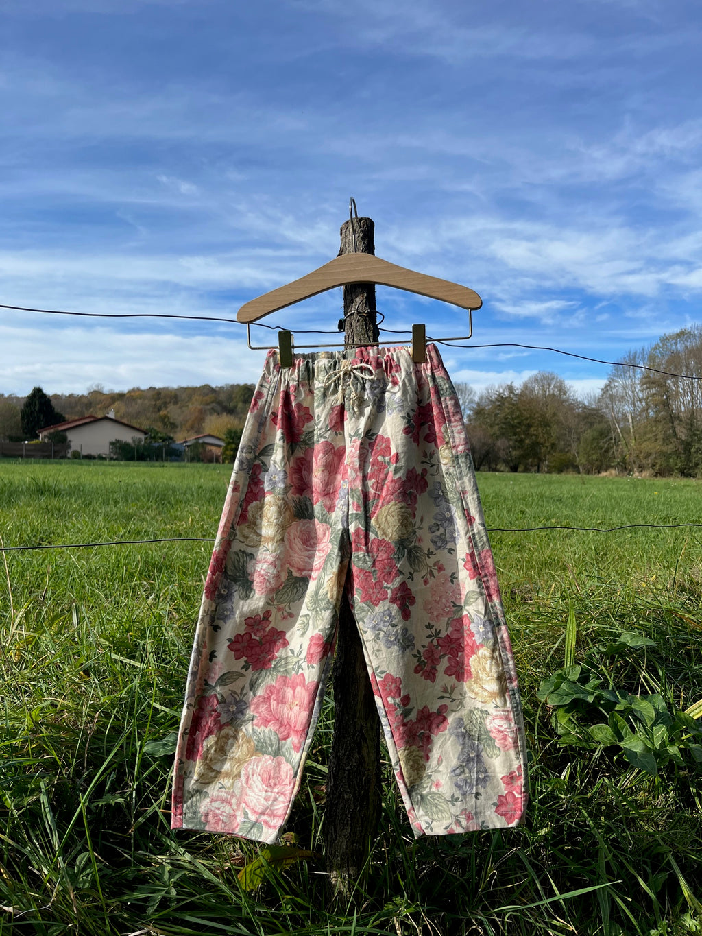 Pantalon enfant à fleurs