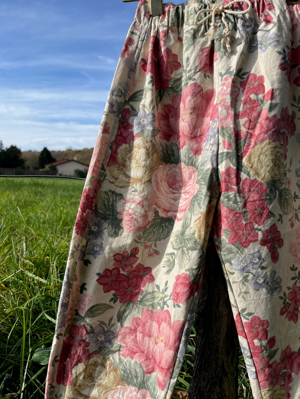 Pantalon enfant à fleurs